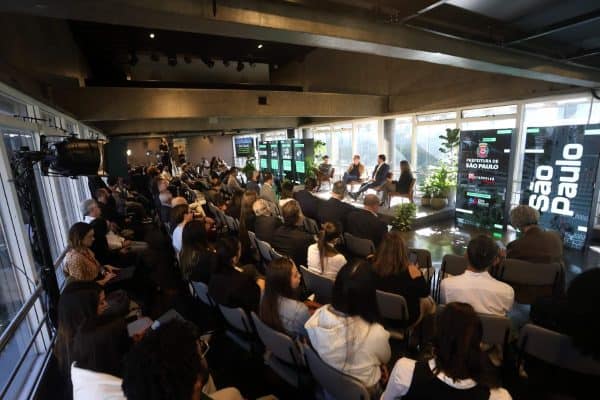 São Paulo se destaca como cidade de oportunidades no Metrópoles Talks