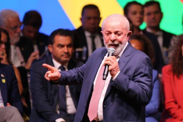 PT altera data da convenção de Lula para 2/8 em São Paulo
