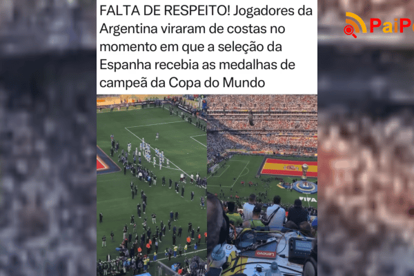Jogadores da Argentina viraram de costas no momento em que a seleção da Espanha recebia as medalhas de campeã da Copa do Mundo