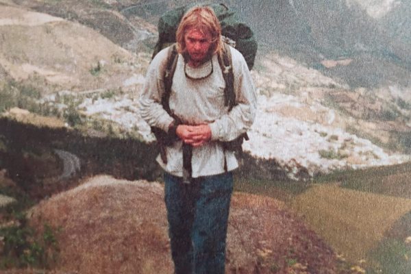 Saiba quantos anos demorou para este homem dar a volta ao mundo a pé!