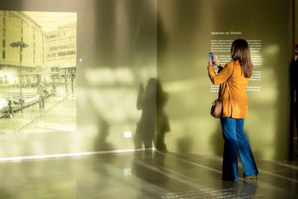 Exposição “Constelações Contemporâneas” no Teatro Nacional permite experiências únicas