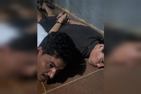 Casal que agrediu homem até a morte no DF informou esposa da vítima: “Tá lá no chão”