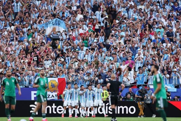 Seis torcedores argentinos presos nos EUA durante a Copa do Mundo