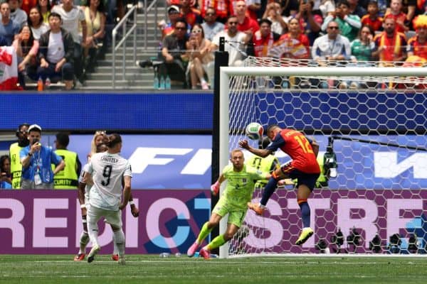 Espanha vence Áustria em mata-matas de Copa do Mundo após 16 anos