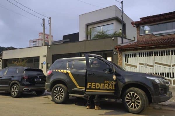 PF realiza operação contra esquema de lavagem de dinheiro ligado ao PCC após sanções dos EUA