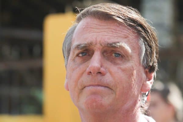 Moraes mantém prisão domiciliar de Bolsonaro sem definir novo prazo