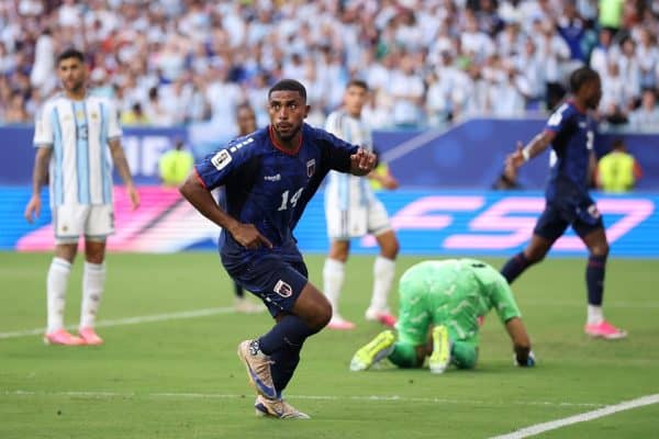 Deroy Duarte marca gol histórico para Cabo Verde contra a Argentina na Copa do Mundo 2026