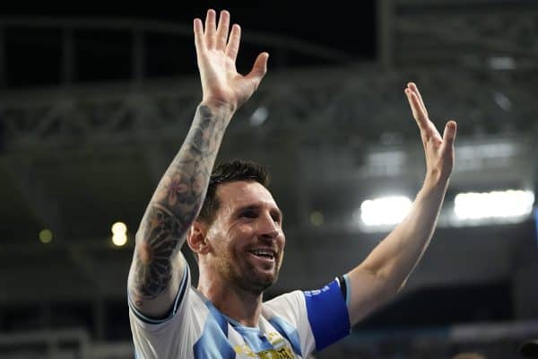 Enquete Revela Preferência de Torcida entre Argentina e Cabo Verde