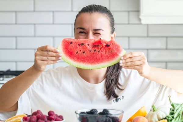 Especialistas alertam sobre consumo de frutas em condições de saúde específicas