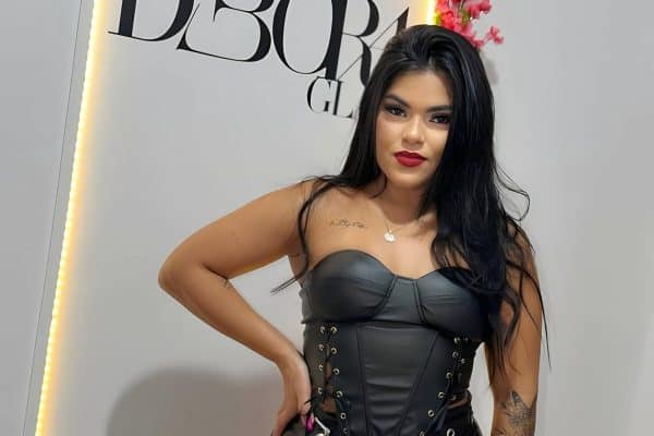 Influenciadora Karol Belchior é morta a facadas pelo ex-namorado