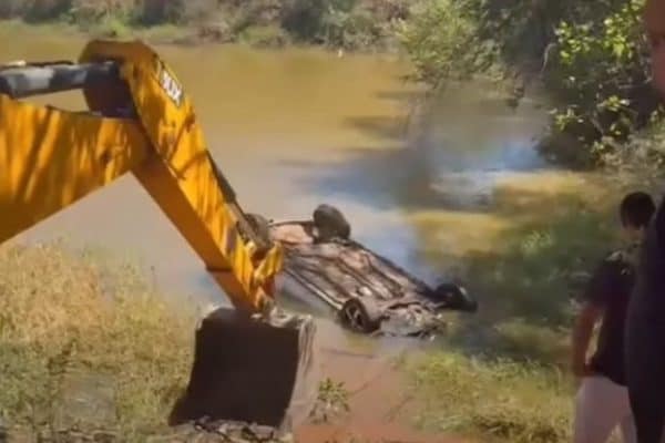 Motorista de 48 anos morre após carro cair em lago no Piauí