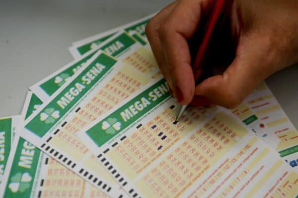 Mega-Sena: 9 apostas de R$ 6 ganham R$ 45 mil em MG; confira as cidades