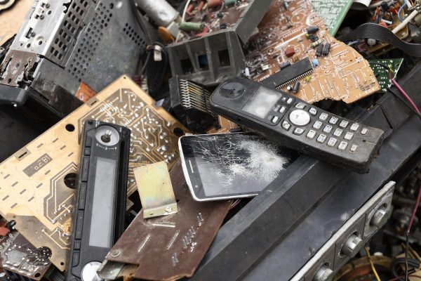 Descarte Incorreto de Eletrônicos Ameaça Meio Ambiente no Brasil