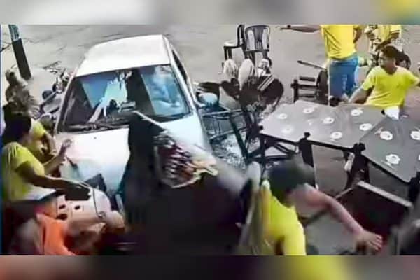 Adolescente atropela torcedores durante jogo do Brasil em MG; vídeo mostra o momento