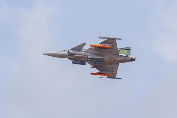 FAB considera 36 caças Gripen insuficientes para defesa nacional