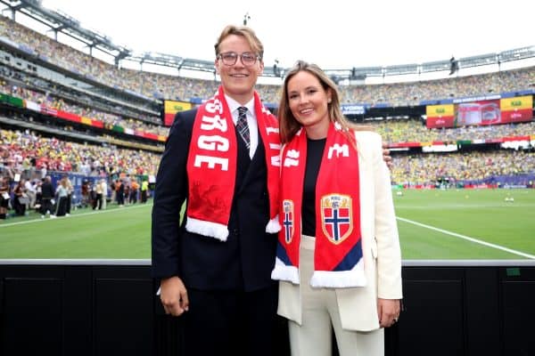 Princesa da Noruega parabeniza Haaland após vitória sobre o Brasil na Copa
