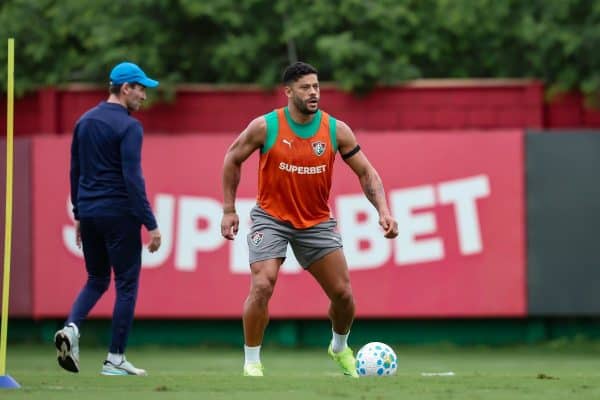 Fluminense enfrenta Nova Iguaçu com estreia de Hulk nesta quarta-feira