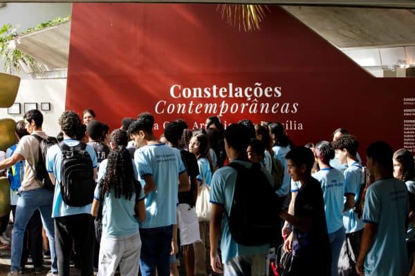 Constelações Contemporâneas exibe obras de artistas do DF no Teatro Nacional