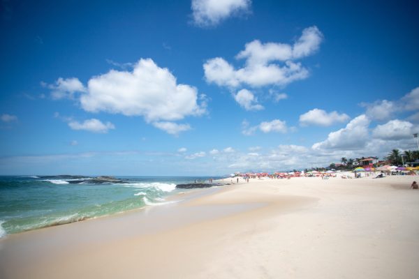 MPF investiga ação de montadora em área de restinga durante Mundial de Surfe