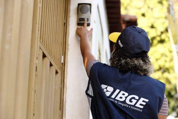 Inscrições para 8 mil vagas temporárias do IBGE terminam nesta quinta-feira