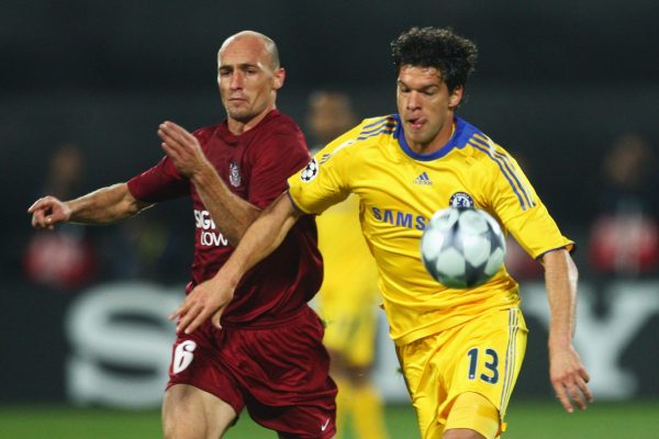 Ex-jogador da seleção da Romênia, Gabriel Mureșan morre afogado aos 44 anos
