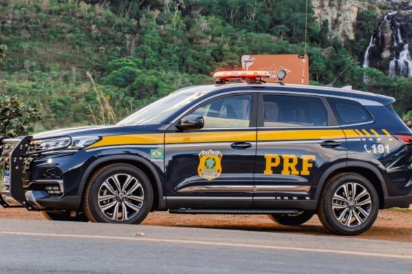 Motorista embriagado tenta enganar PRF com irmão gêmeo e é condenado a pagar R$ 11 mil
