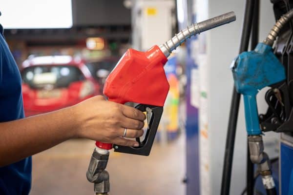 Governo discutirá aumento de etanol na gasolina com possível elevação para 32%