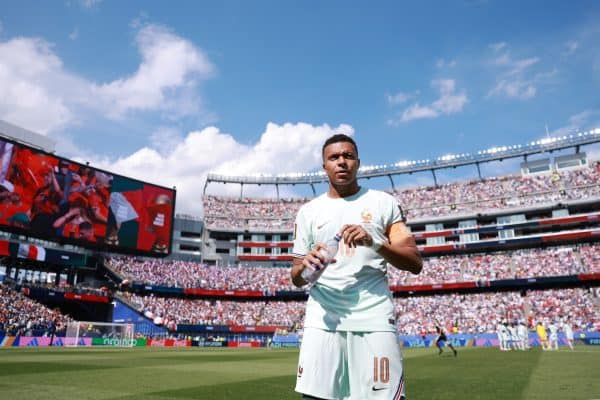 Kylian Mbappé iguala sua marca de gols da Copa de 2022 em vitória sobre Marrocos