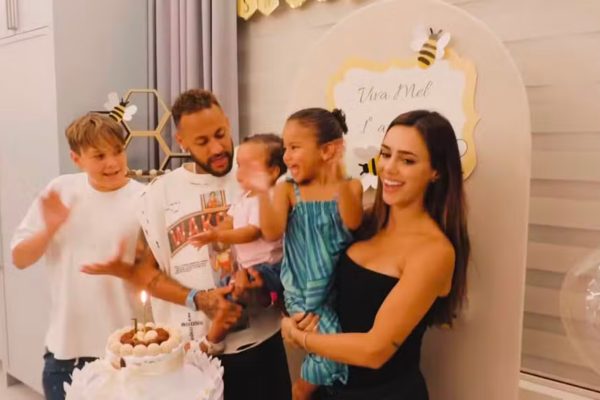 Bruna Biancardi mostra festa de 1 ano de Mel, filha de Neymar, nos EUA