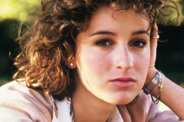 Jennifer Grey revela que sua mãe escolheu morrer após diagnóstico de câncer