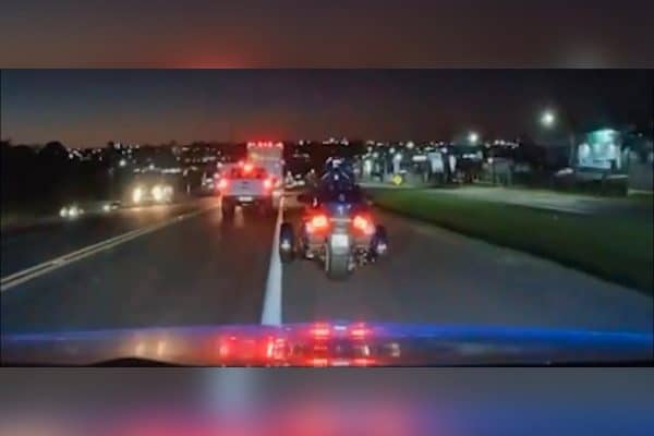 PRF captura homem após perseguição em triciclo e apreende carga de R$ 100 mil