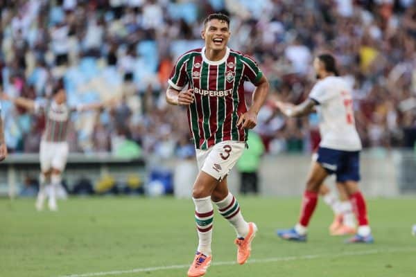 Thiago Silva retorna ao Fluminense em amistoso contra o Bahia no Maracanã