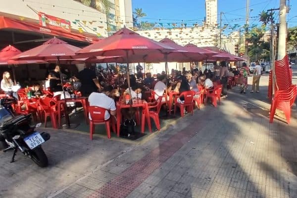 Belo Horizonte estabelece novas regras para bares e casas de shows