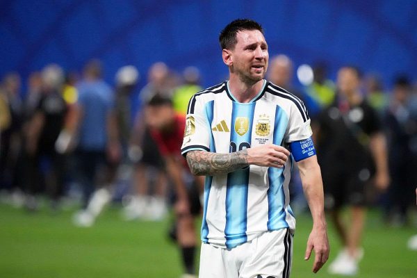 Messi fala sobre cansaço da Argentina antes de enfrentar Inglaterra na Copa