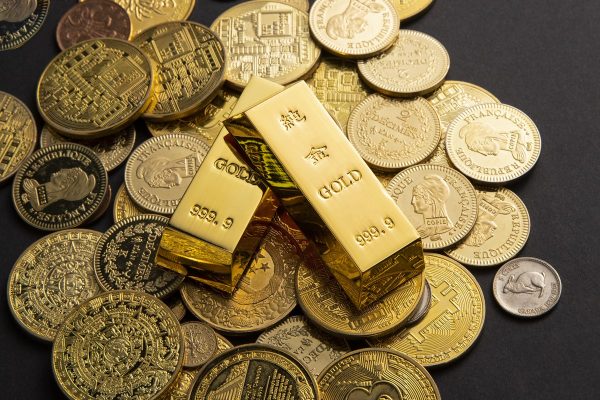 Reorganização Atômica Explica Brilho Duradouro do Ouro