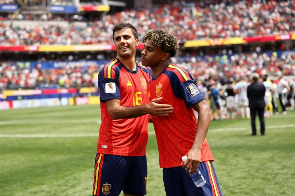 Rodri sugere que Yamal controle a ansiedade na Copa do Mundo