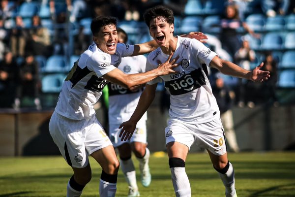 Eduardo Delmas do Olimpia comemora confronto contra Flamengo em Brasília