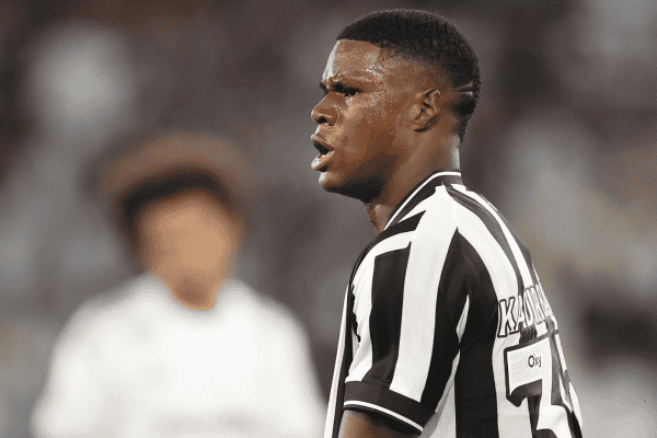 Botafogo vence Santos com gol no final na 19ª rodada do Brasileirão