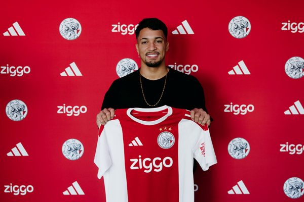Ajax confirma contratação de Marcos Leonardo, ex-Santos, até 2031