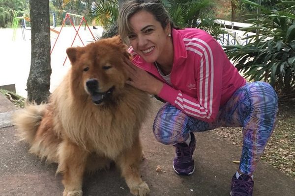 Andreia de Andrade, viúva de Nahim, pede ajuda para cuidar dos pets após bloqueio de conta