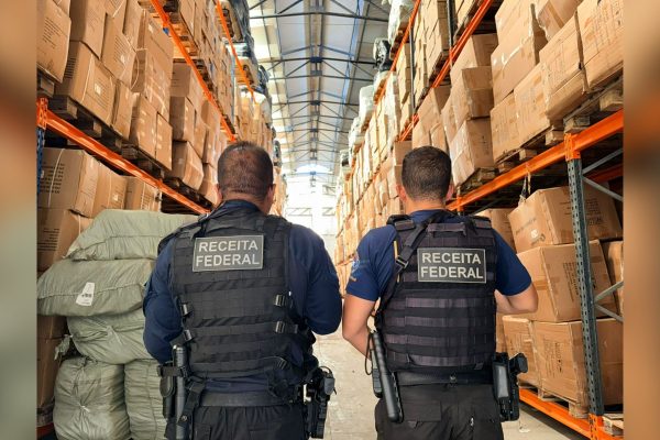 Receita Federal Armazena R$ 7 Bilhões em Mercadorias Apreendidas, Incluindo Veículos e Eletrônicos