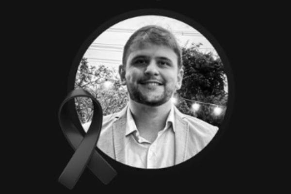 Matheus, irmão de Cleitinho, é sepultado em Divinópolis após batalha contra leucemia