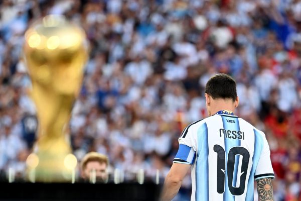 Imprensa argentina lamenta vice-campeonato na Copa: “Obrigado, Leo”