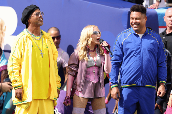 Madonna, BTS, Bieber e Shakira brilham com looks icônicos na Copa 2026