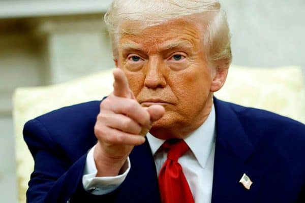 Trump ameaça “ataque maciço” ao Irã: “Não sentiram dor suficiente”
