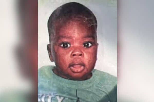 Bebê morre em creche após ficar sozinho durante festa de funcionários