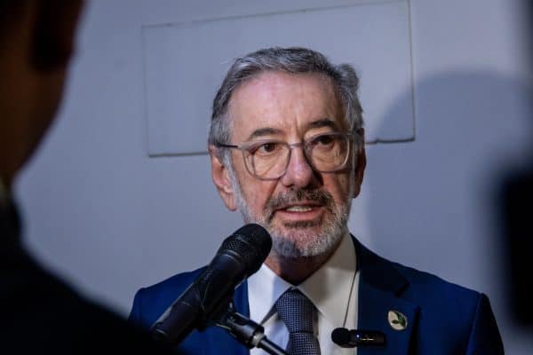 Ministro Márcio Elias Rosa reafirma que Brasil manterá Lei da Reciprocidade