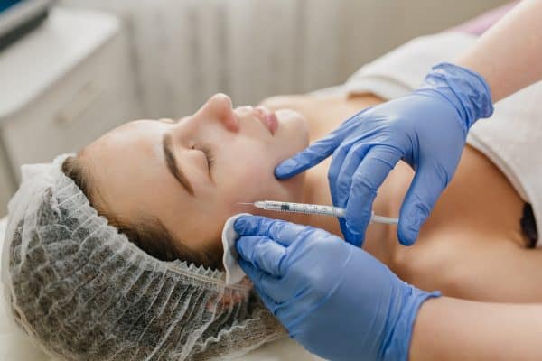 CFO proíbe uso de PMMA para fins estéticos por dentistas, mas mantém para tratamentos reparadores