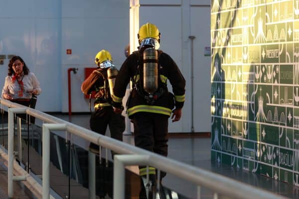 Simulação de Queda de Avião no Centro de Brasília Mobiliza Forças de Segurança
