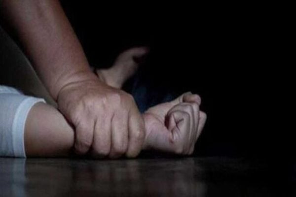 Homem em MG é condenado a 121 anos por abusar das filhas